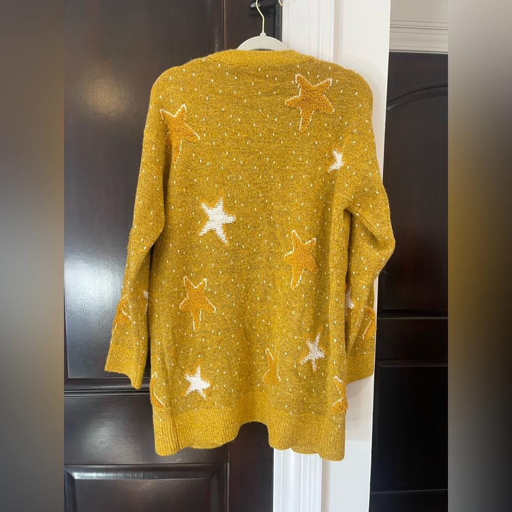 Star Cardigan - Picture 2 of 2